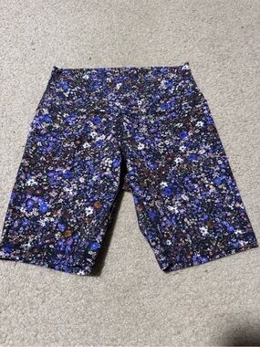Size 6 lululemon Floral Print Stretch Bike Shorts - Purple Multi
